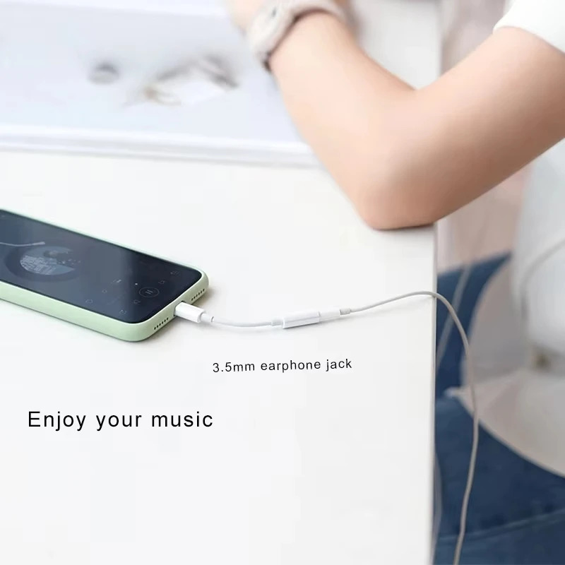 Lightning to 3.5mm Headphone A - Wired Earphone Lightning 评论和价格